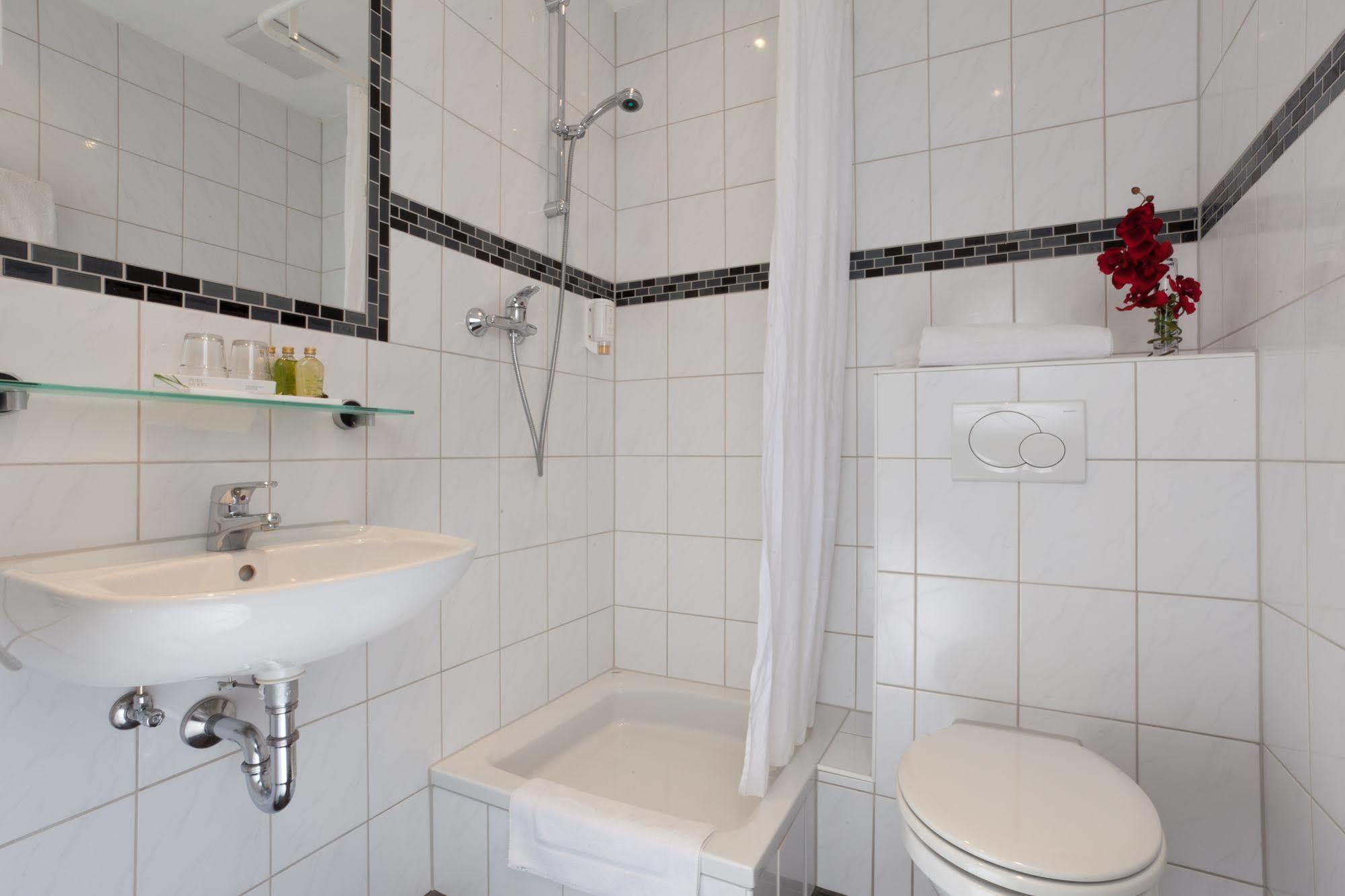 Hotel Astoria Karlsruhe Luaran gambar